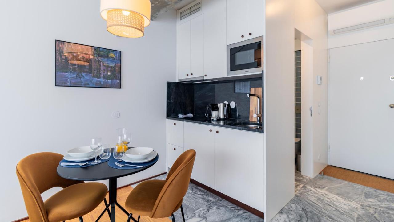 Ceuta Studio Apartments By Lovelystay Порту Экстерьер фото