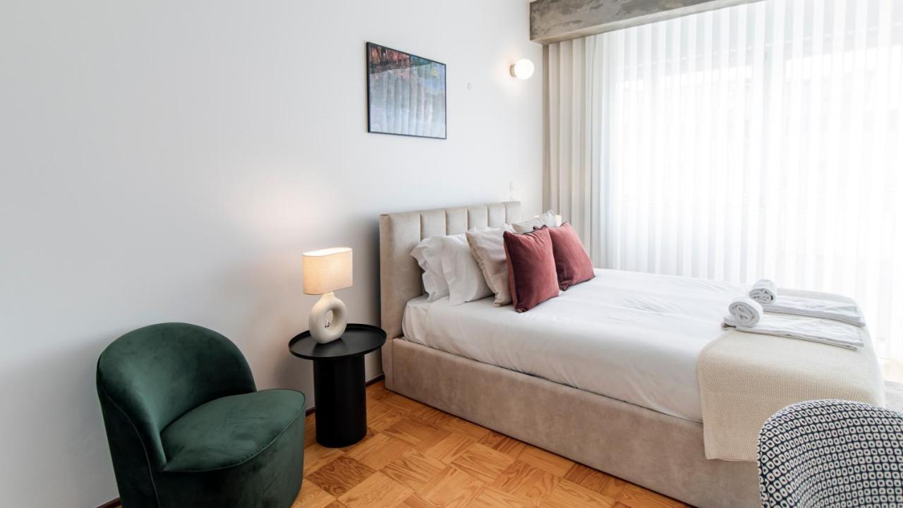 Ceuta Studio Apartments By Lovelystay Порту Экстерьер фото
